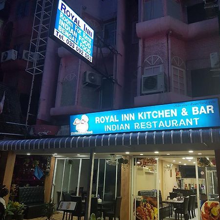 Royal Inn Kitchen And Bar Pattaya Esterno foto
